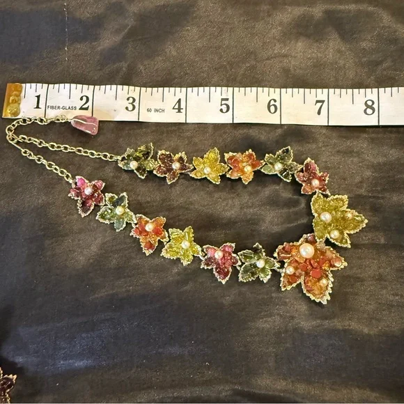 Swoboda Vintage Leaf Necklace Set - Picture 2 of 6